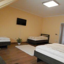 4 ágyas szoba - Nagyrét Panzió Eger 4 ágyas szoba - Nagyrét Panzió Eger