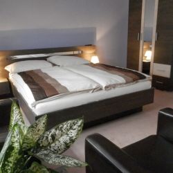 Családi szoba - Nagyrét Panzió Eger Családi szoba - Nagyrét Panzió Eger